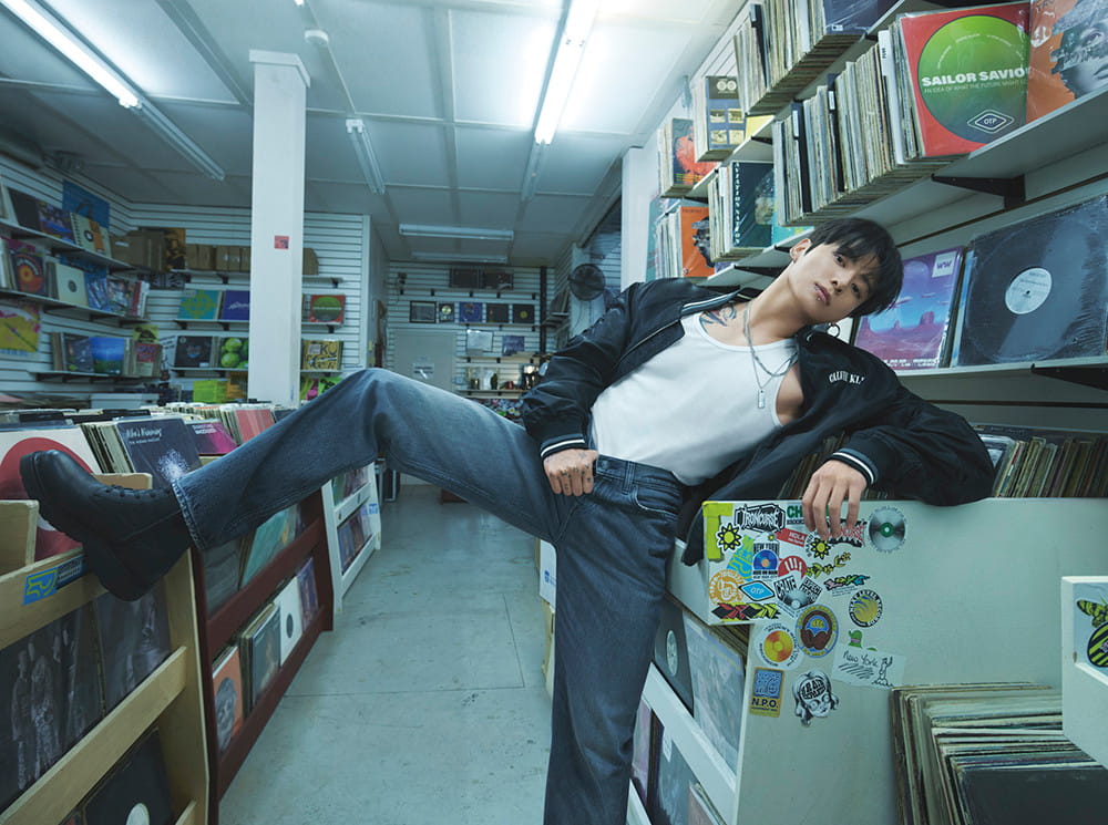 캘빈 클라인 X BTS 정국, 화면 압도하는 존재감 9 20250225 calvinklien 8 7