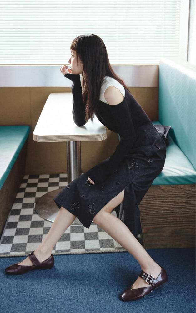 올봄 '최애' 코디 예감! 손나은의 봄 스타일링 4 20260212 jill 1 2