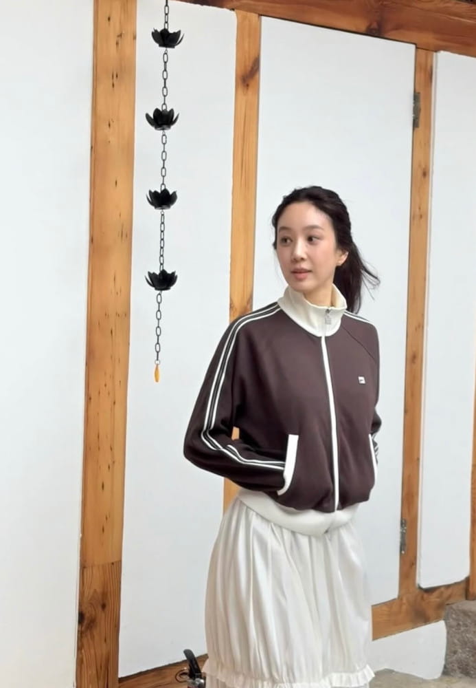 정려원이 제안하는 2026 믹스매치 바이블 6 20260220 Ryeowon 11 4