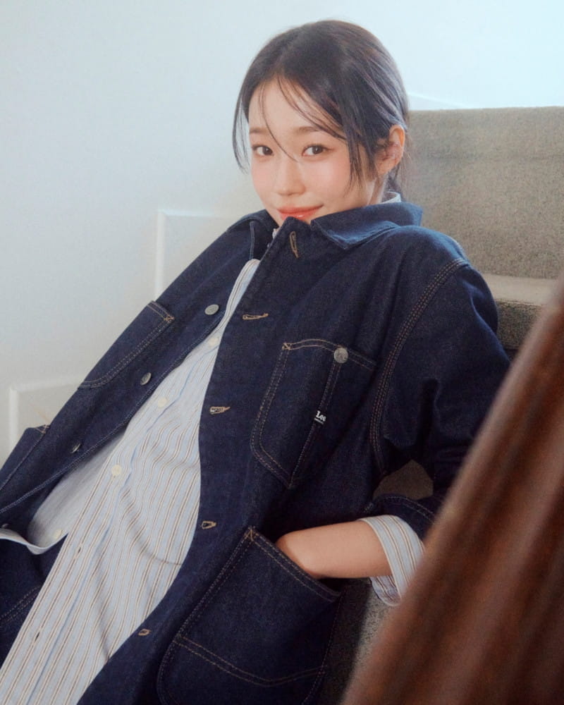 노윤서가 제안하는 감각적인 ‘봄 에센셜’ 1 20260226 lee 4 1