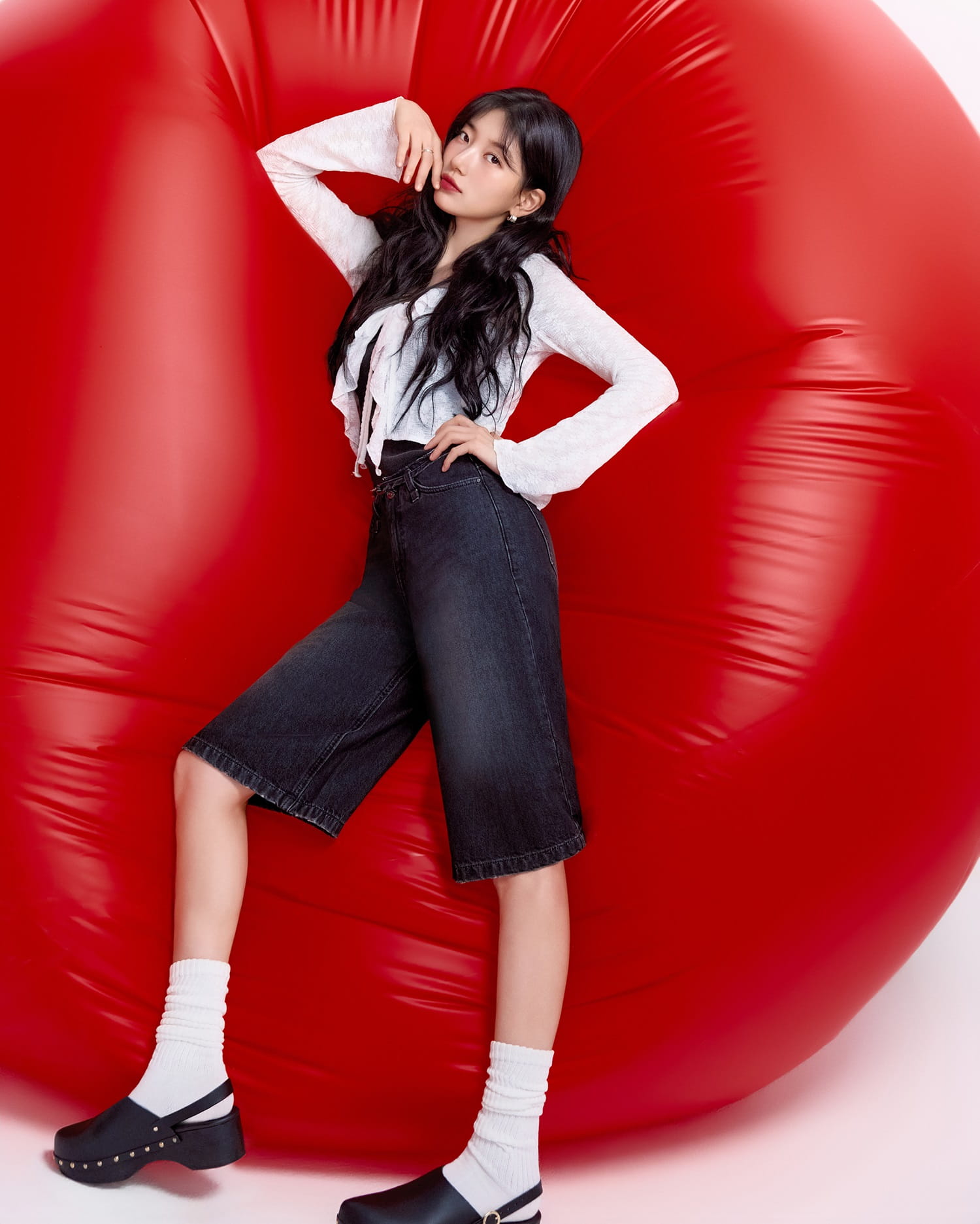 게스(GUESS), '데님 여신' 수지와 함께한 '26SS 컬렉션 공개 6 GUESS 게스 데님 수지 4 4