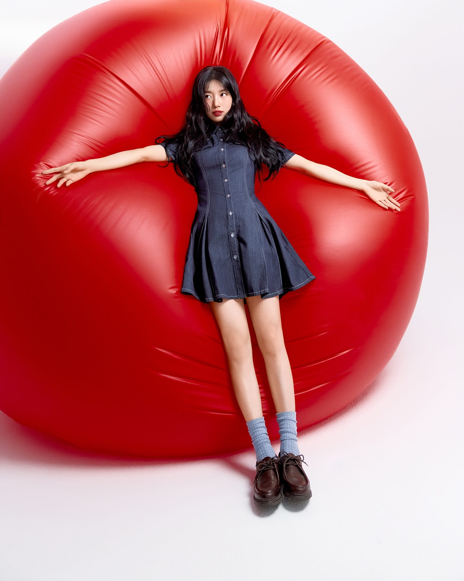 게스(GUESS), '데님 여신' 수지와 함께한 '26SS 컬렉션 공개 7 GUESS 게스 데님 수지 5 5