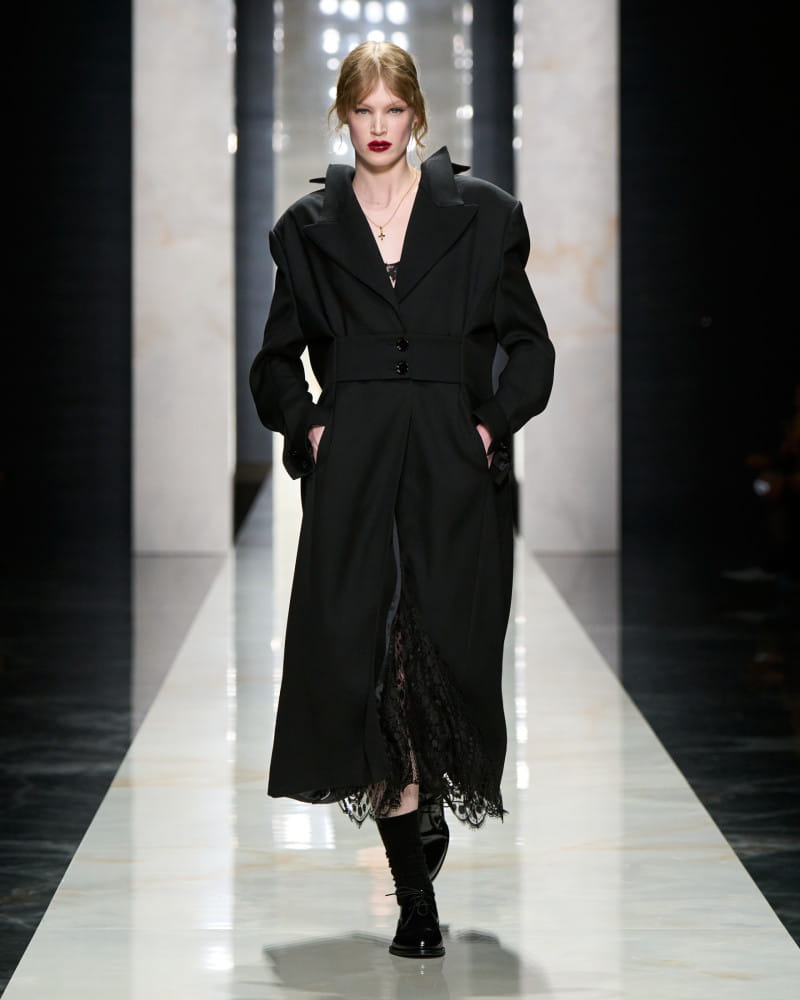 돌체앤가바나 26 FW 쇼 점령한 ‘이성경 X 에이티즈’ 산 7 20260303 dolce 4 5