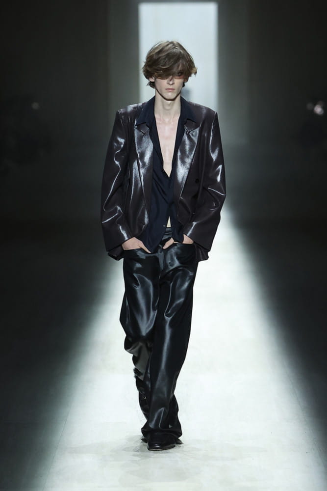 뎀나가 재해석한 구찌의 신세계… 밀란 패션위크 ‘구찌 프리마베라’ 컬렉션 공개 14 20260303 gucci 10 12