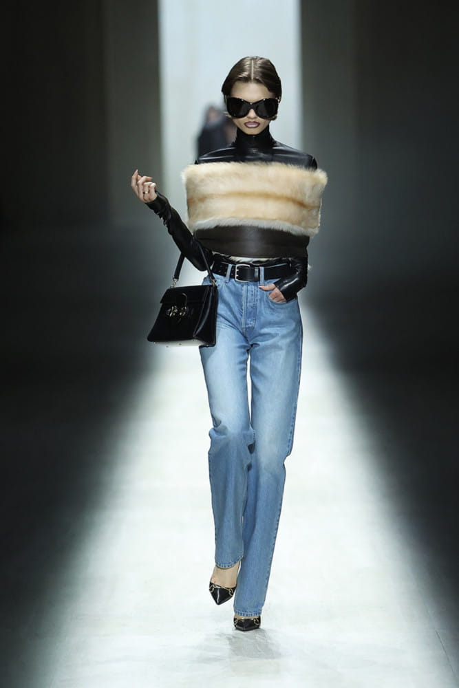 뎀나가 재해석한 구찌의 신세계… 밀란 패션위크 ‘구찌 프리마베라’ 컬렉션 공개 1 20260303 gucci 11 1