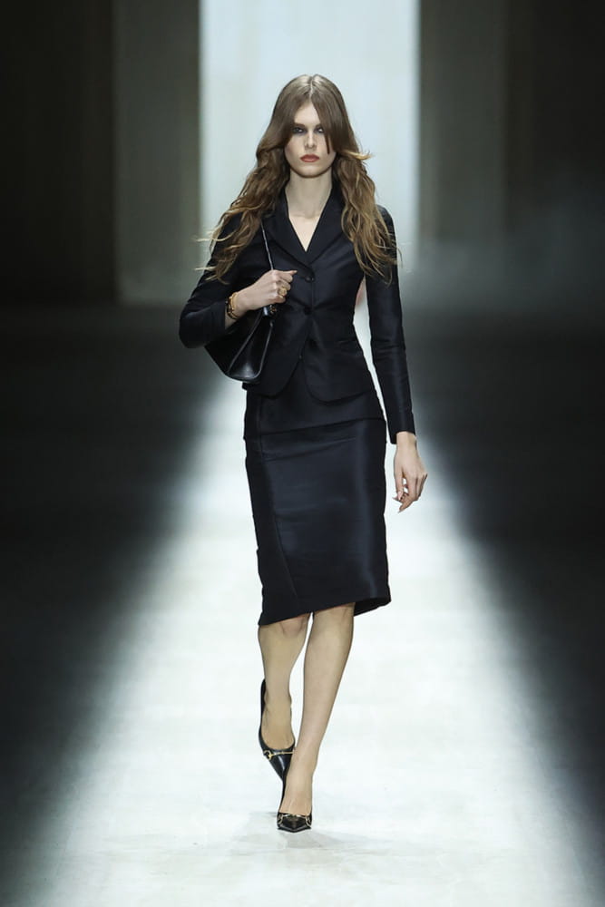 뎀나가 재해석한 구찌의 신세계… 밀란 패션위크 ‘구찌 프리마베라’ 컬렉션 공개 3 20260303 gucci 2 2