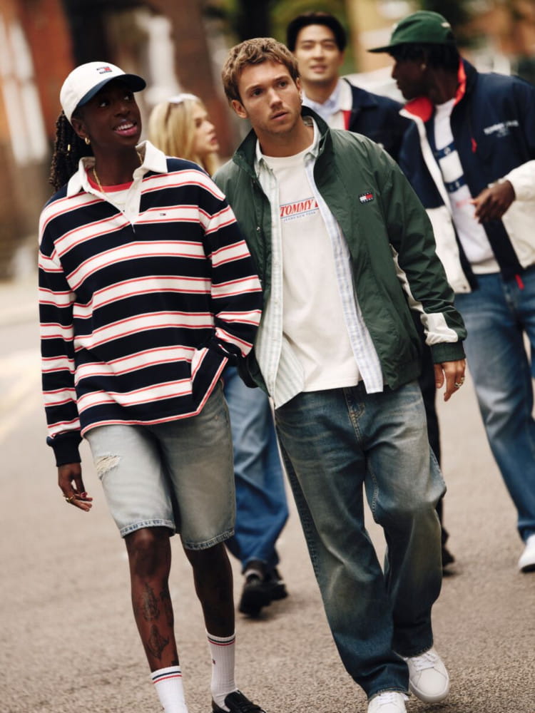 장원영의 타미 진스 “빈티지 워싱부터 Y2K 스니커즈까지” 5 20260304 tommy 3 3