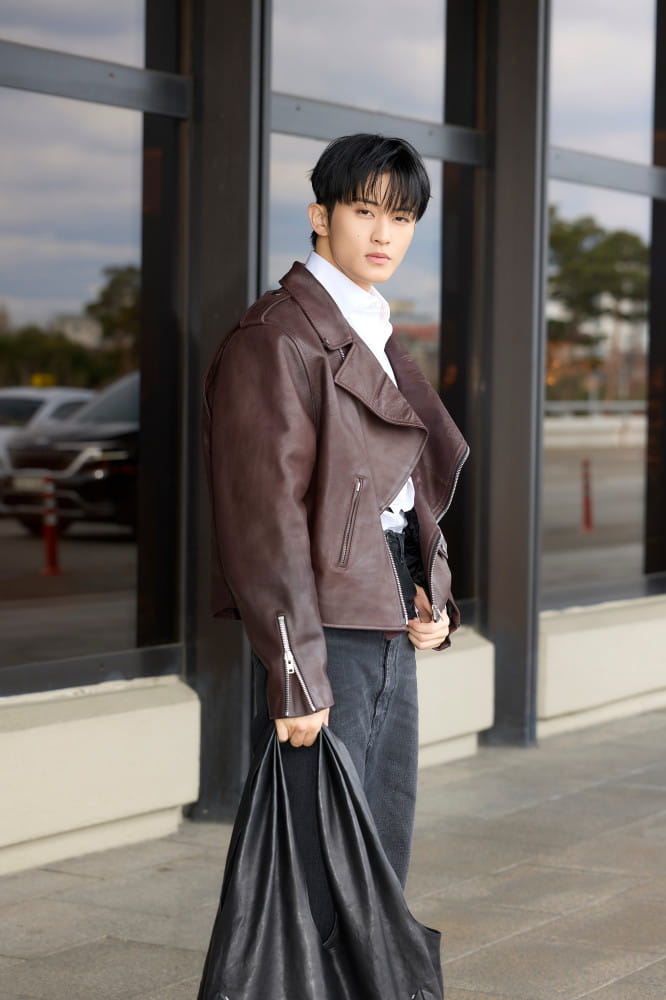 NCT 마크·이유미·자이언티, 상하이行 공항 점령 1 20260331 Maison Margiela 5 1