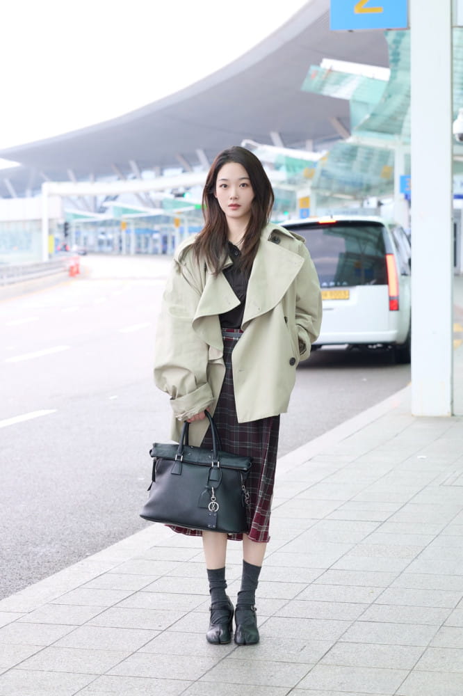 NCT 마크·이유미·자이언티, 상하이行 공항 점령 7 20260331 Maison Margiela 8 5