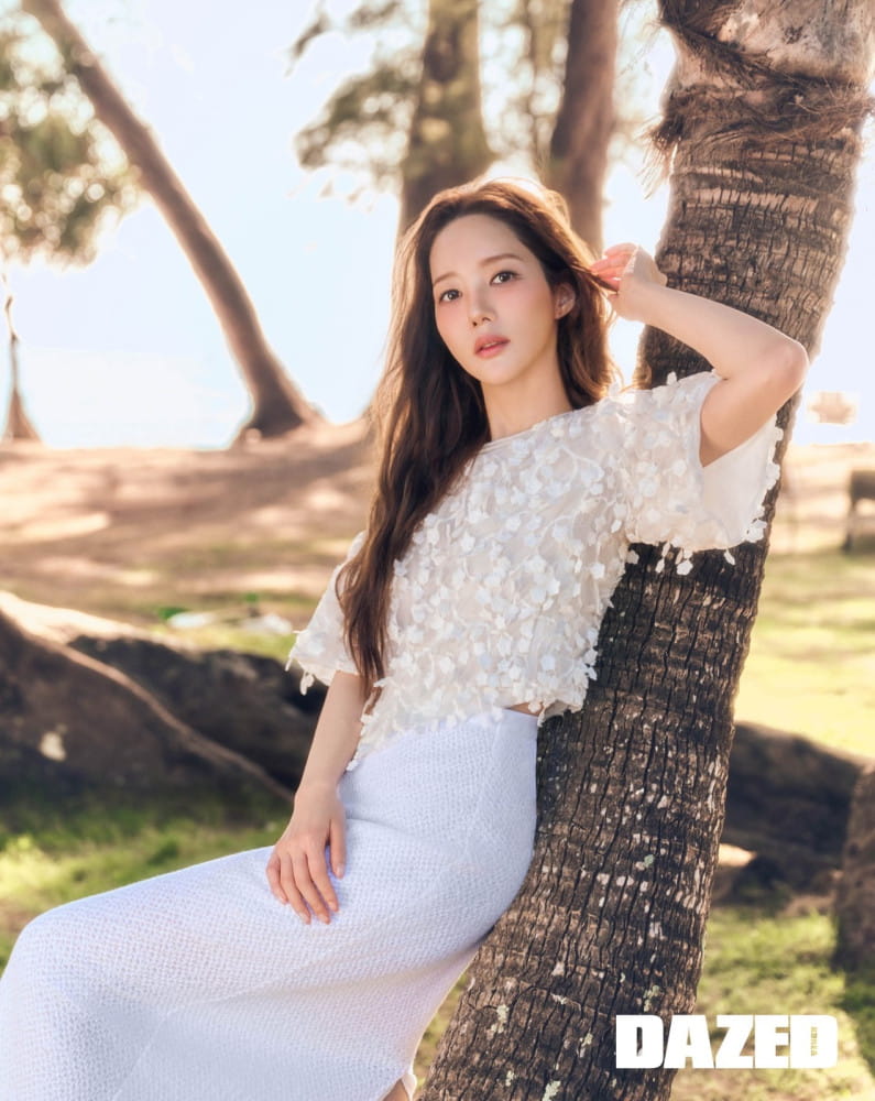 박민영이 제안하는 오브제 ‘톤온톤 드레이프’ 스타일링 5 20260331 OBZEE 3 3