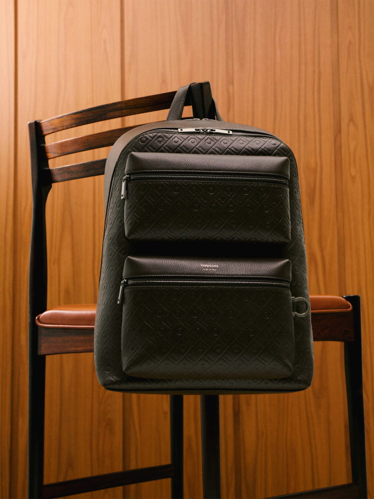 페라가모, 장인정신으로 빚어낸 가정의 달 선물 라인업 12 20260415 FERRAGAMO 10 10