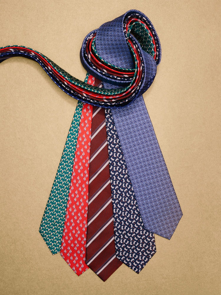 페라가모, 장인정신으로 빚어낸 가정의 달 선물 라인업 5 20260415 FERRAGAMO 2 3