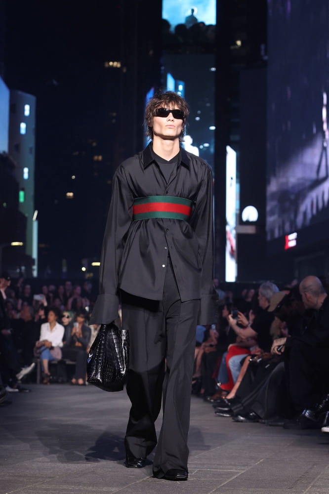 구찌, 뉴욕 타임스퀘어서 ‘구찌코어’ 컬렉션 전격 공개 9 20260518 gucci 2 7
