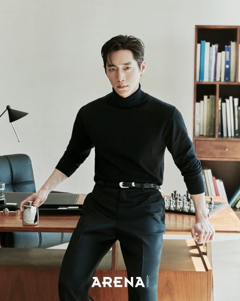 몽블랑, 더 강렬하고 관능적인 ‘레전드 엘릭서 퍼퓸’ 선보여 5 20260528 MONTBLANC 5 3