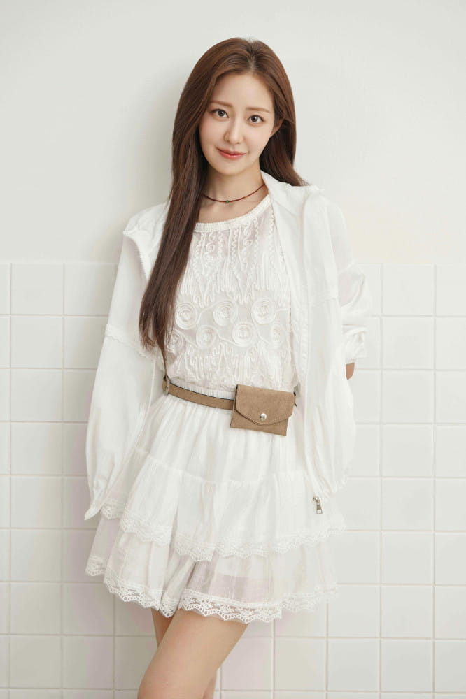 배우 신슬기, 세련된 오피스 룩부터 러블리 룩까지 9 20260529 ifne 7 7