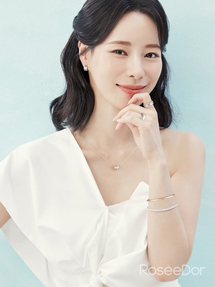 임지연, 드라마 속 차도녀의 반전...화사한 미소 가득 주얼리 화보 4 20260601 RoseeDor 2 2