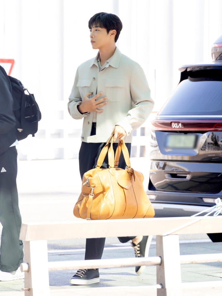우도환, 브루넬로 쿠치넬리 26SS 컬렉션으로 럭셔리 캐주얼 룩 5 20260615 BRUNELLO CUCINELLI 2 3