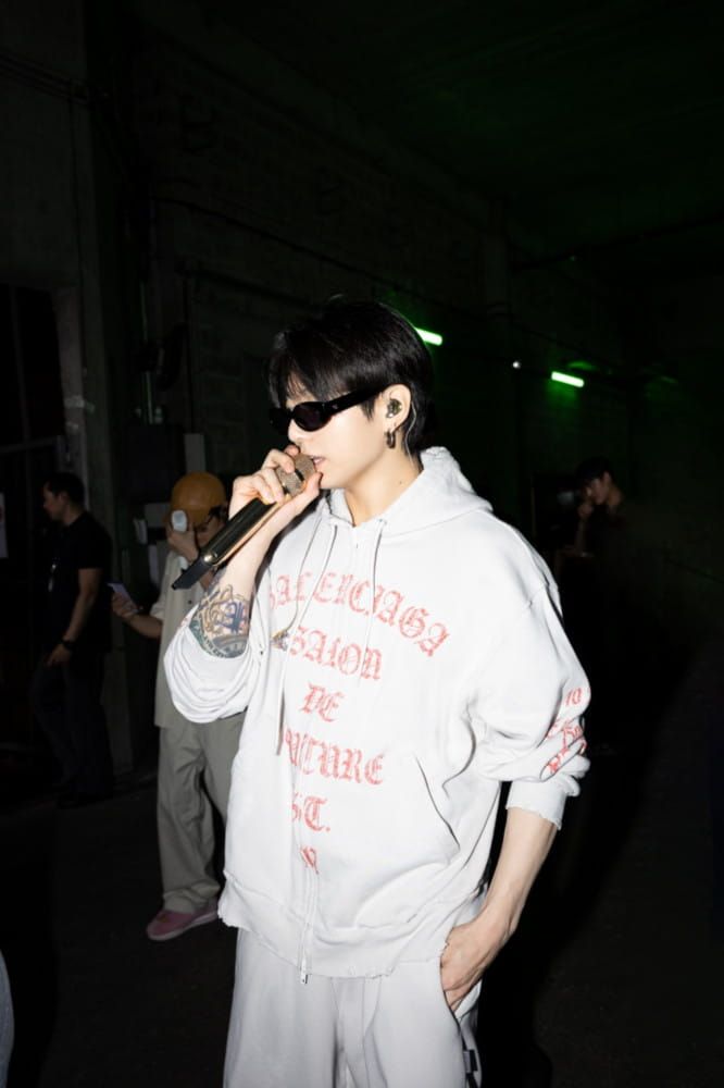 스타드 드 프랑스 밝힌 BTS 정국의 아우라 9 20260721 BALENCIAGA JUNG KOOK 2 7