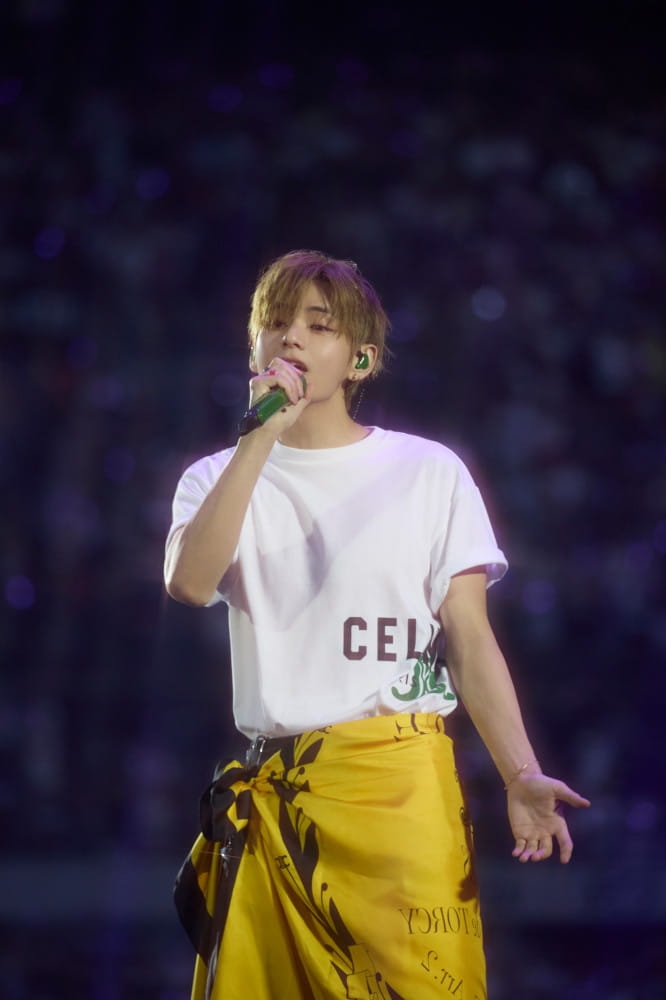 BTS 뷔, 셀린느 특별 제작 커스텀 룩으로 시선 집중 5 20260723 celine 1 3