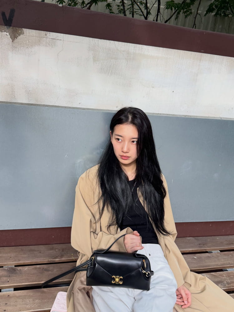 수지, 인스타그램 속 청순 데일리룩 화제 4 20260812 celine 1 4