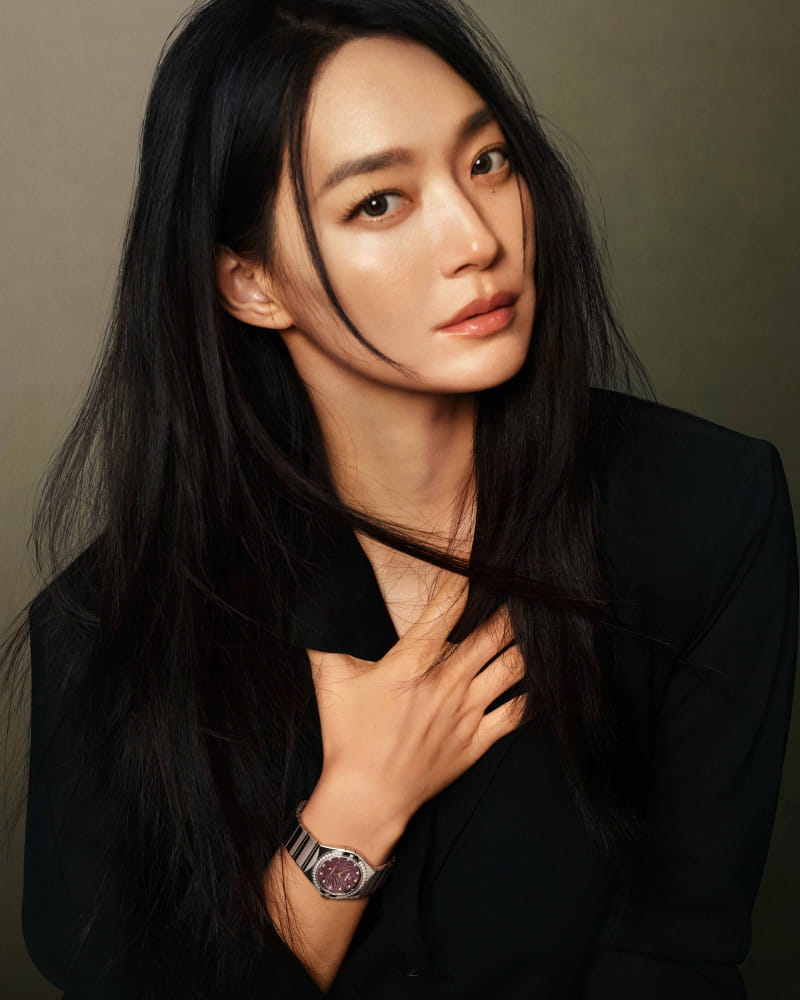 신민아, 오메가 컨스텔레이션과 완성한 우아함의 정수 5 20260824 omega 4 5