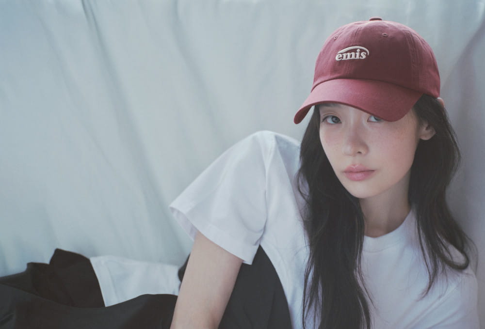 부클레부터 벨벳까지...김민하의 가을 모자 스타일링 2 20260923 emis 4 2