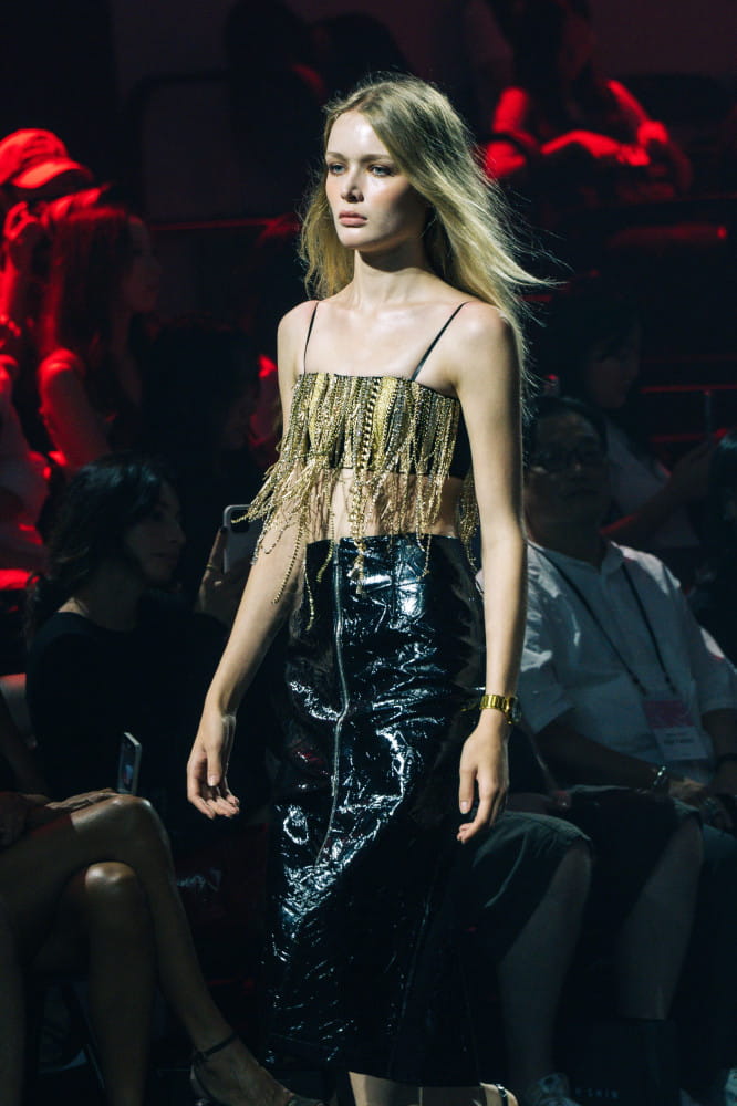 ‘소재의 마스터’ 라도, 한나신과 2027 S/S 서울패션위크 협업 3 20260923 hannashin 5 1 3