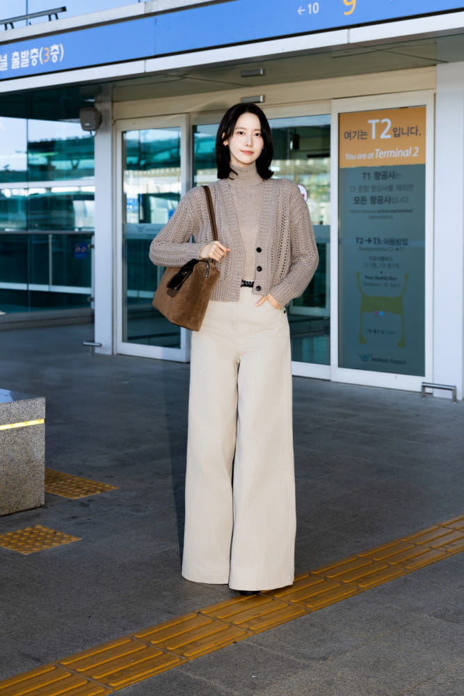 임윤아, 우아한 무드의 톤온톤 공항패션 1 20260923 maxmara 1 1