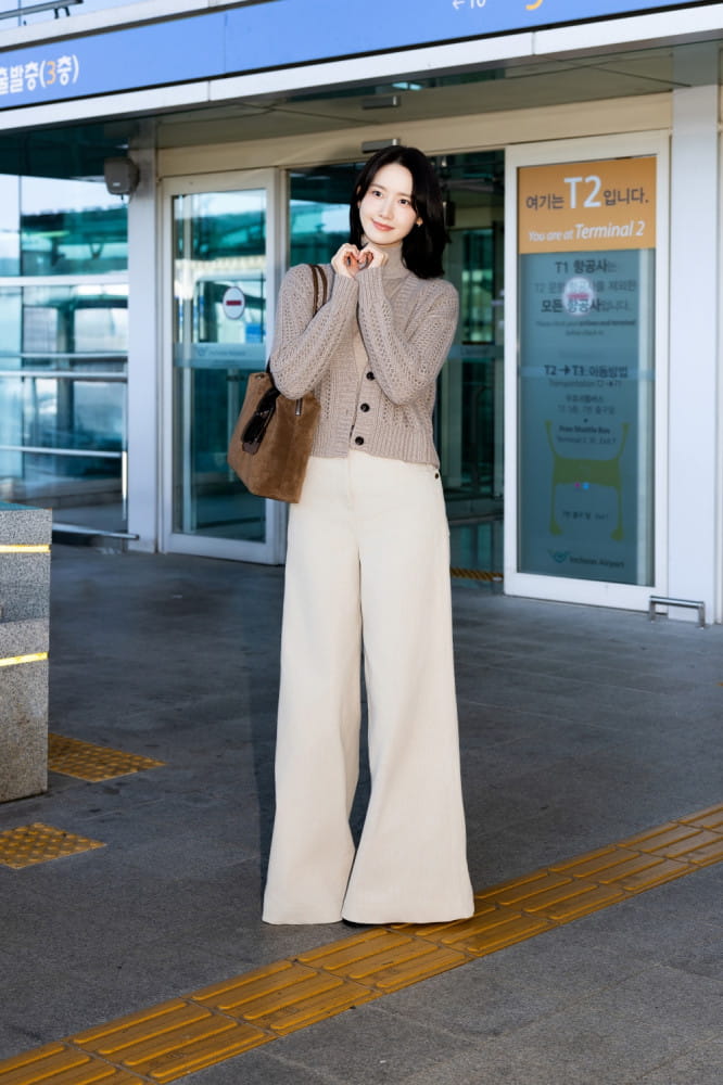 임윤아, 우아한 무드의 톤온톤 공항패션 2 20260923 maxmara 4 2