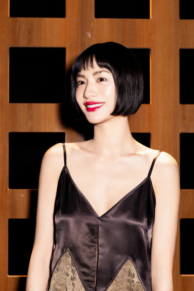 나나, 페라가모 SS27 패션쇼 참석...독보적 패션 아이콘 증명 7 20261001 Ferragamo 7 7