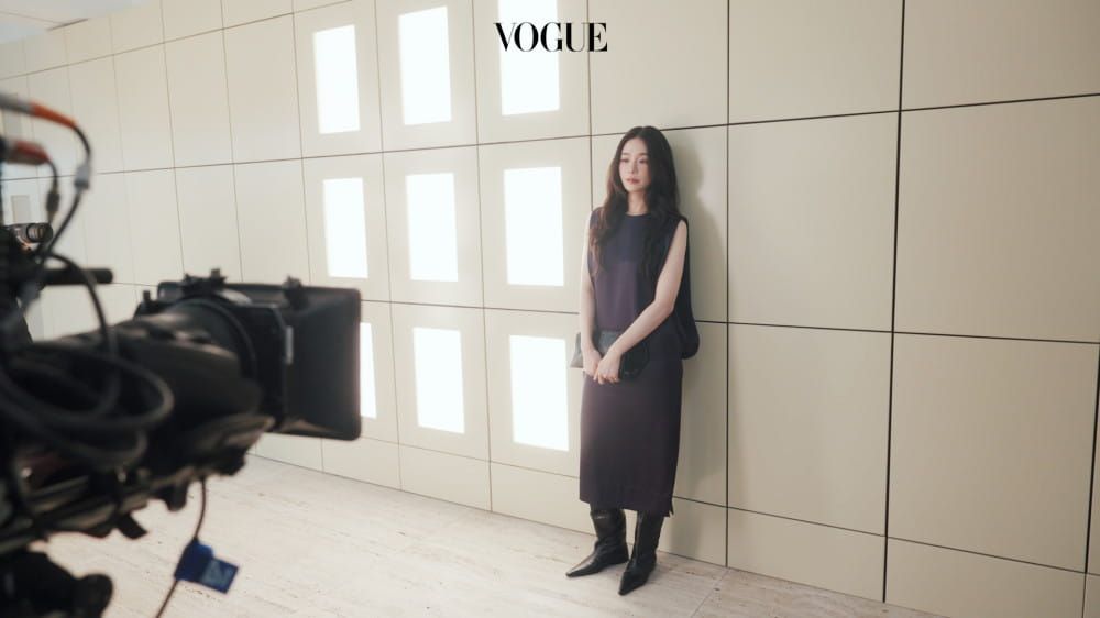 “뒷모습까지 완벽”... 박규영, 반전 드레스로 연출한 뉴욕의 아침 7 20261002 cos 7 7
