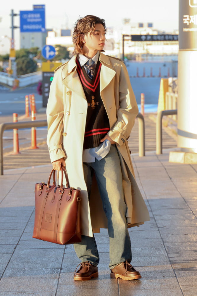 올데프 타잔·우찬 공항 패션, 프레피와 아메리칸 캐주얼의 만남 4 20261022 Ralph Lauren Korea 3 4