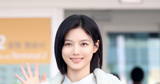 김유정의 럭셔리 공항패션, 오늘은 ‘톤온톤 룩’