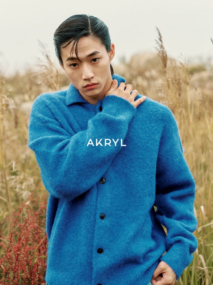 ‘아크릴 X 모델 카이’가 선보이는 감각적인 겨울 스타일링 5 20261030 AKRYL 3 3